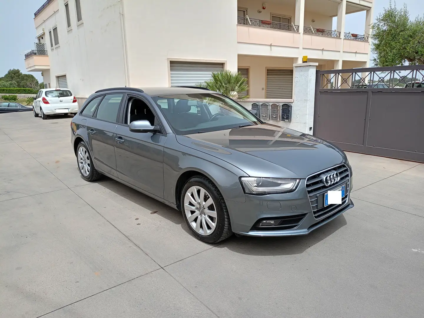 Audi A4 Avant 2.0 tdi Business Plus 177cv Grigio - 1