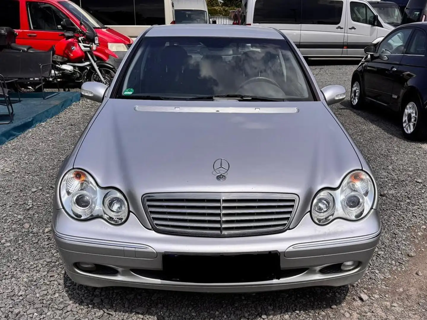 Mercedes-Benz C 180 Elegance Plateado - 2