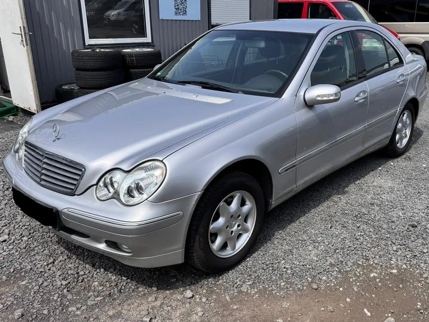 Mercedes-Benz C 180 Elegance Plateado - 1