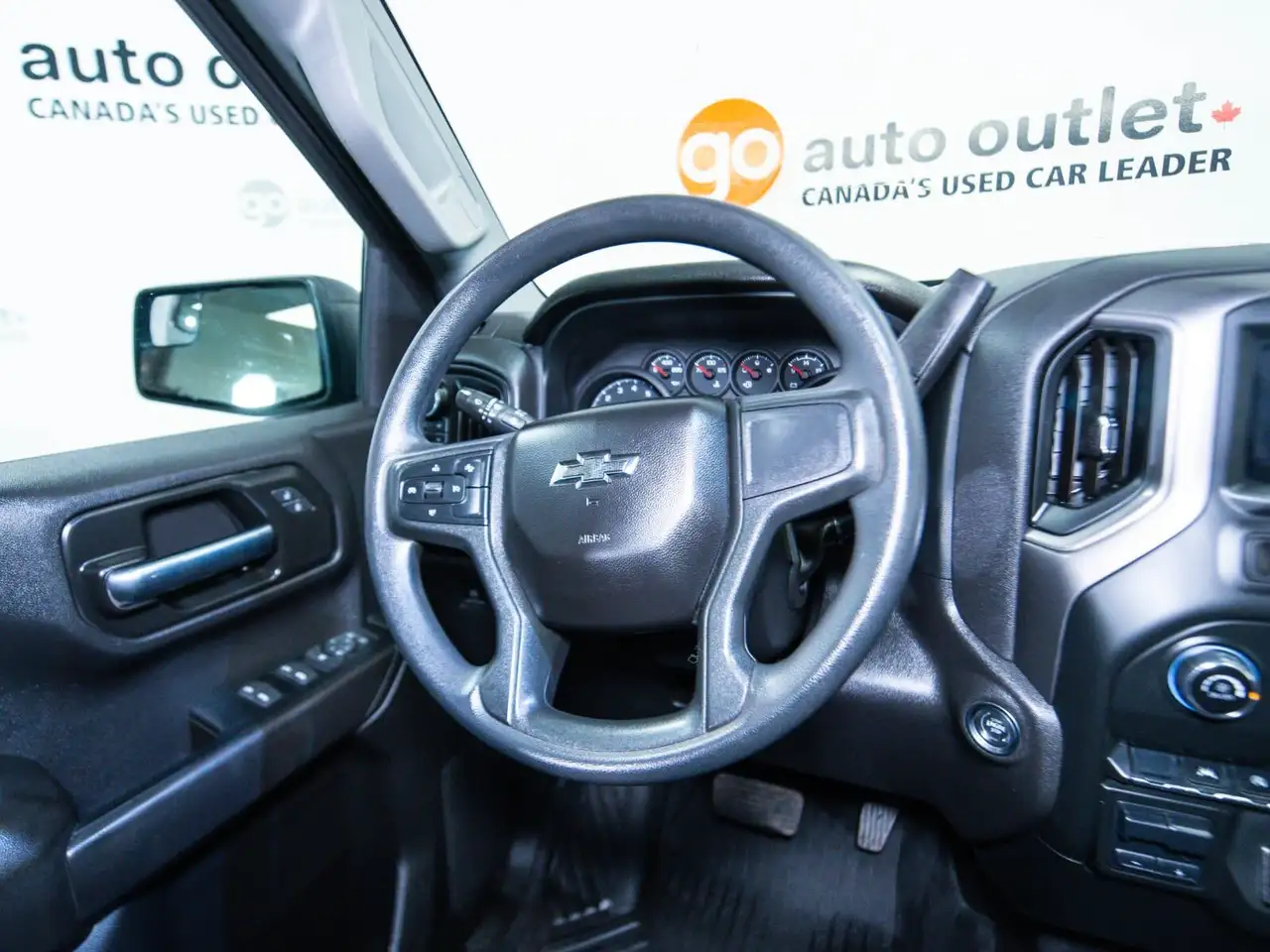Chevrolet Silverado 1500 снимка Chevrolet Silverado 1500