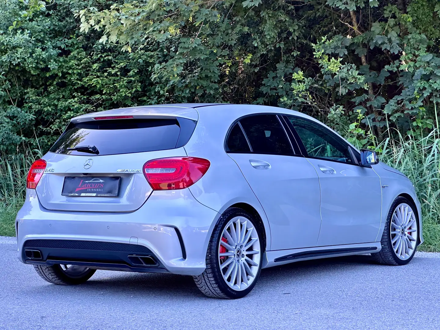 Mercedes-Benz A 45 AMG 4Matic Aut.NIGHT-PAKET*HARMAN-KARDON*Sport-Auspuff Grau - 2