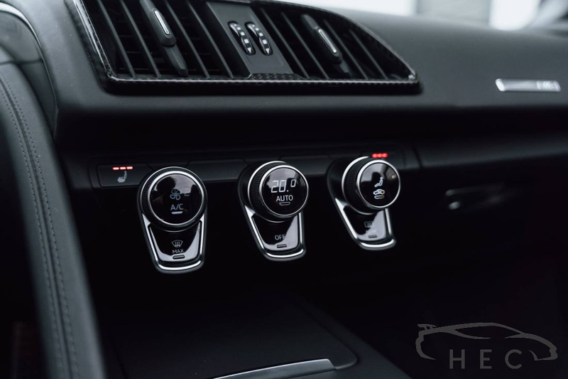 Audi R8 Spyder - RWD 5.2 — photo 36