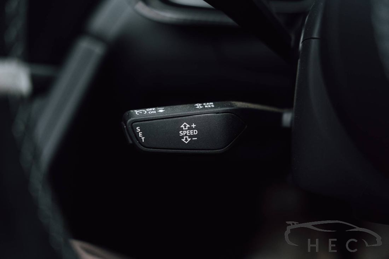 Audi R8 Spyder - RWD 5.2 — photo 34