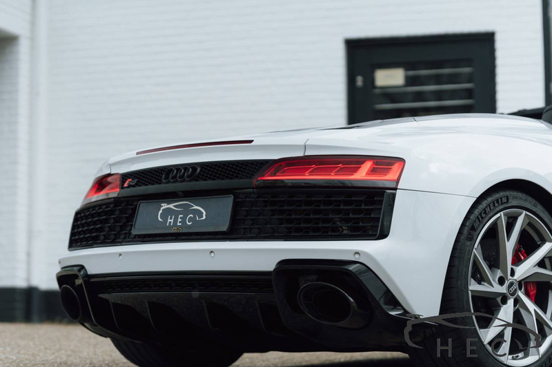 Audi R8 Spyder - RWD 5.2 — photo 12