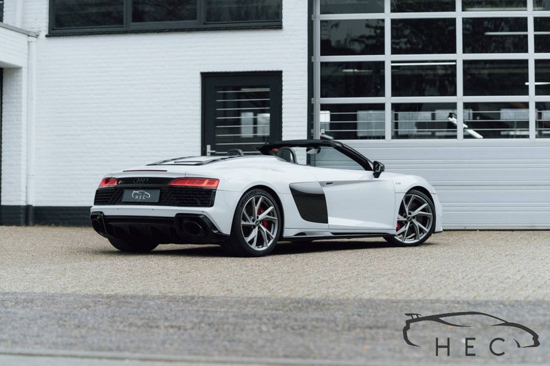 Audi R8 Spyder - RWD 5.2 — photo 11