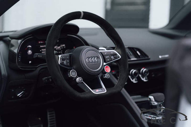 Audi R8 Spyder - RWD 5.2 — photo 28