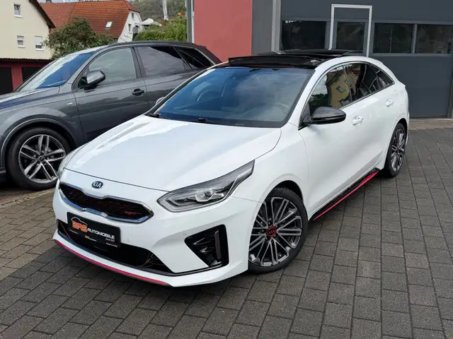 Kia ProCeed