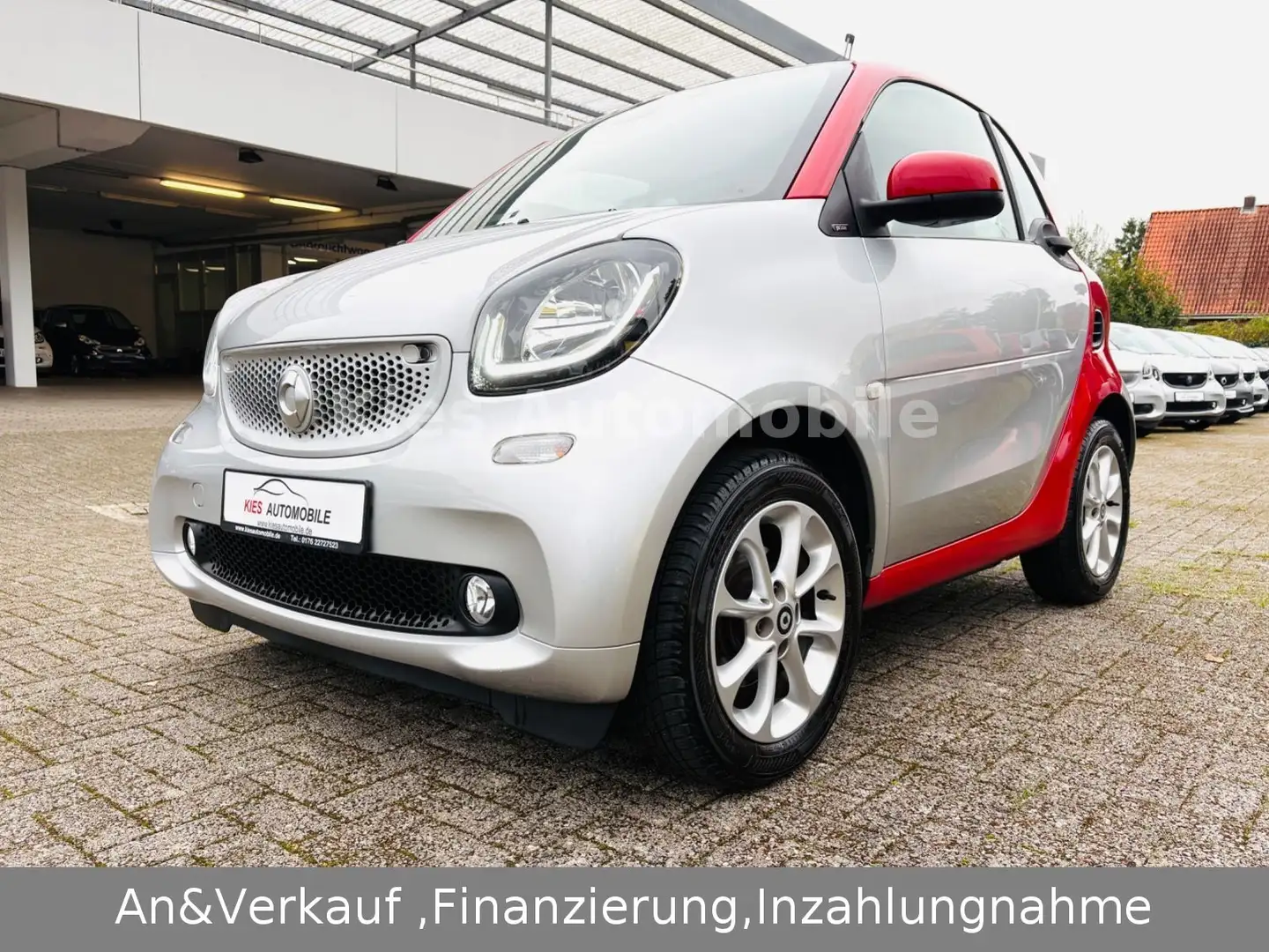 smart forTwo Prime LEDER/PANO/NAVI/SITZH/TÜV NEU Argent - 1