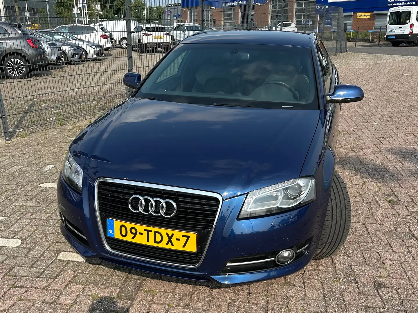 Audi A3 A3 1.4 TFSI S Tronic S Line sport Automaat Blauw - 2