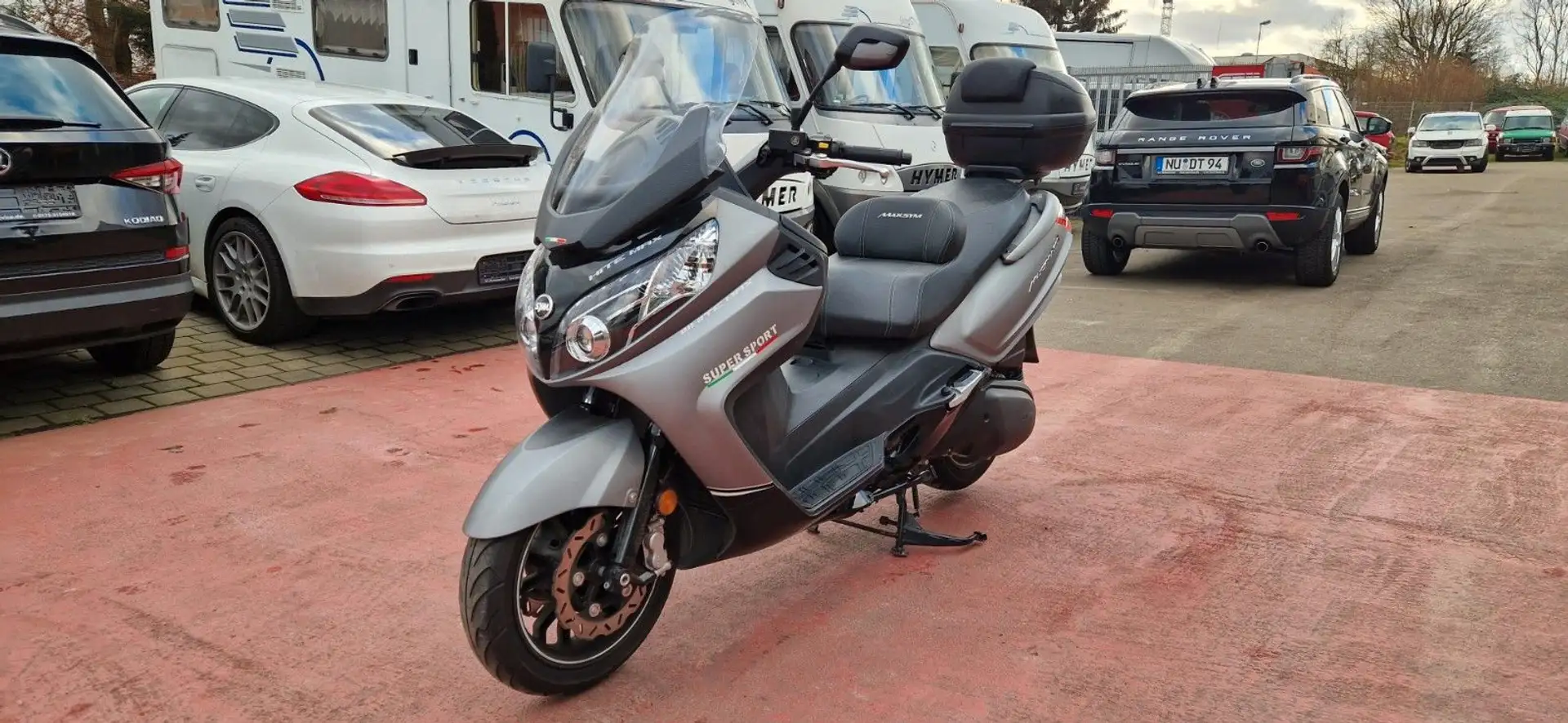 SYM MaxSym 600i Koffer/ABS/1.Hand Gri - 1