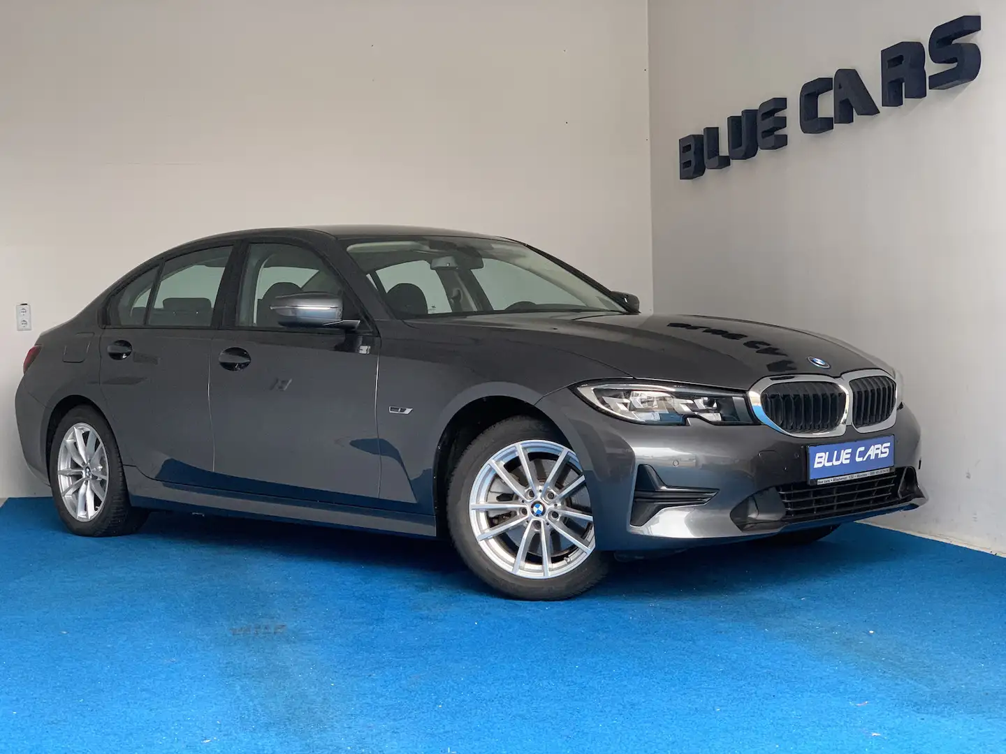 BMW 320 320e Advantage NAV/PDC/SHZ/VC/KLIMA/LED/8fach Gris - 1