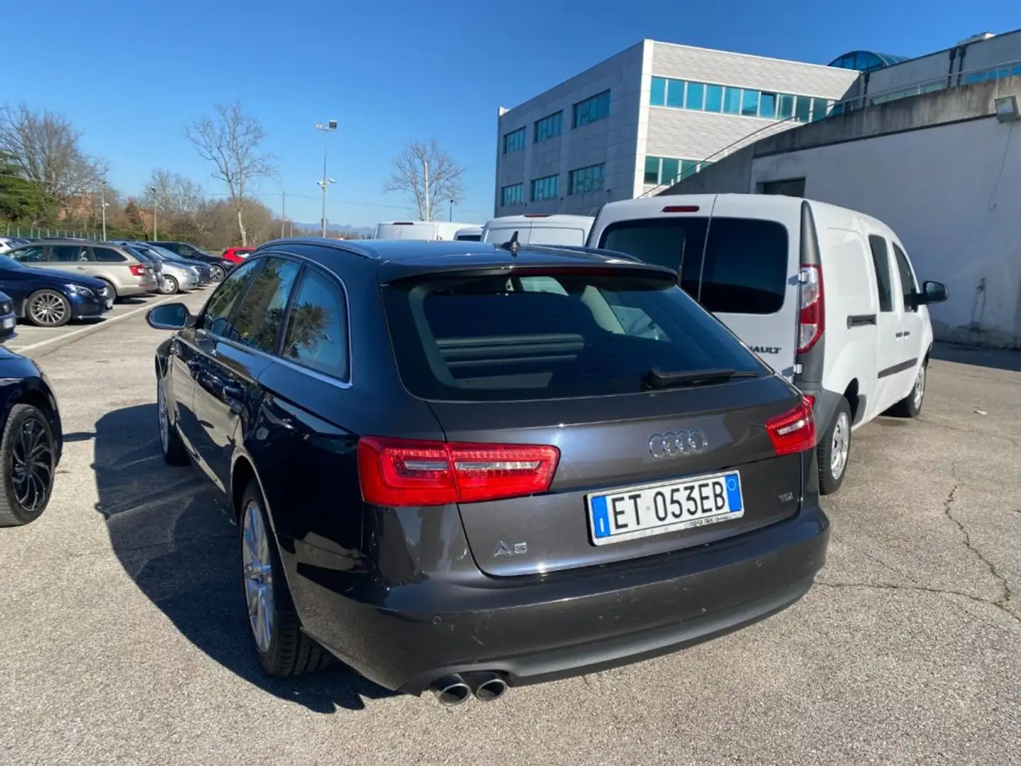 Audi A6 Avant 2.0 TDI 177 CV multitronic Advanced Nero - 2