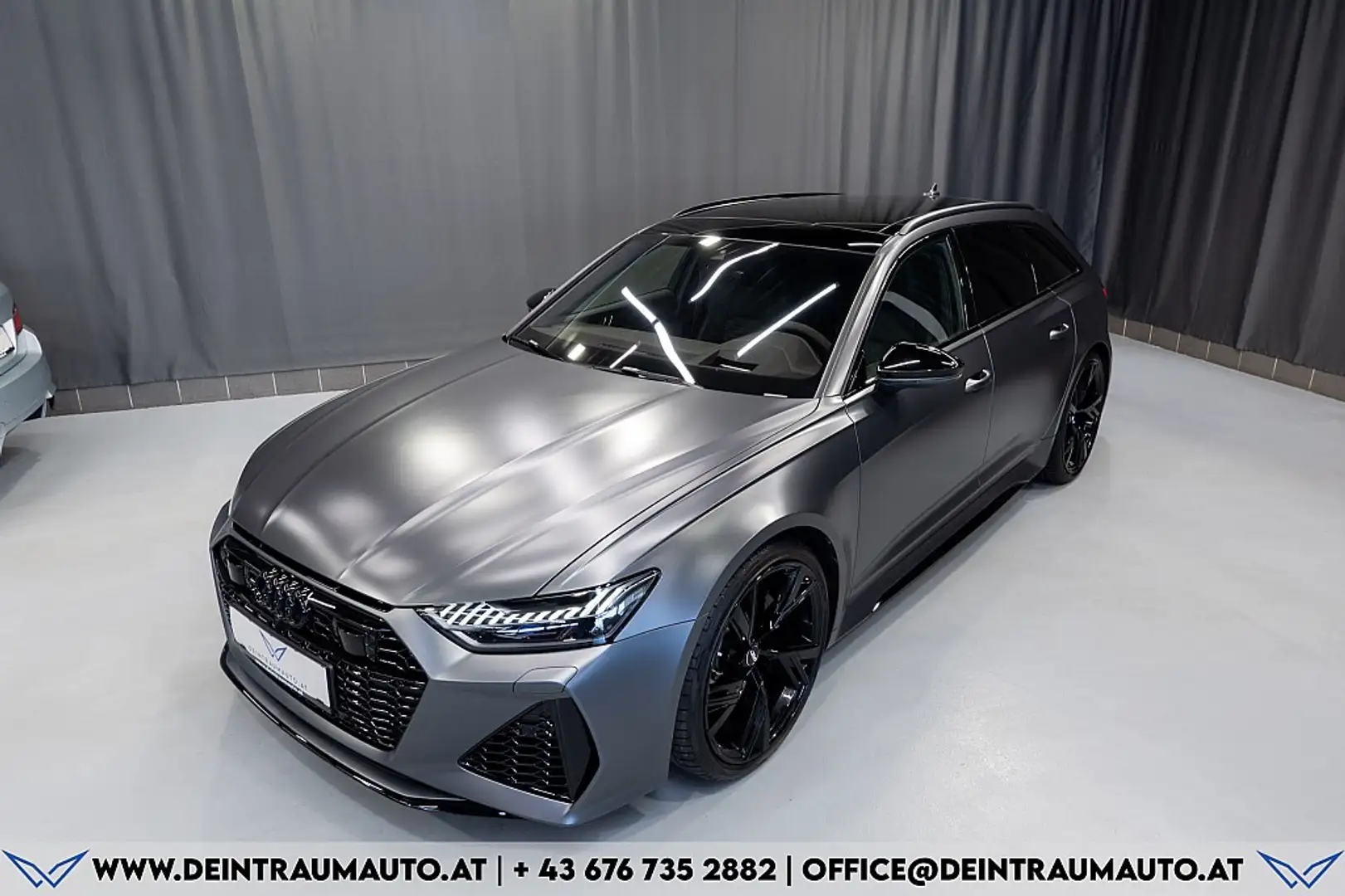 Audi RS6 Avant 4,0 TFSI quattro*EXCLUSIVE*PANO*HEAD-UP*S... Grau - 2