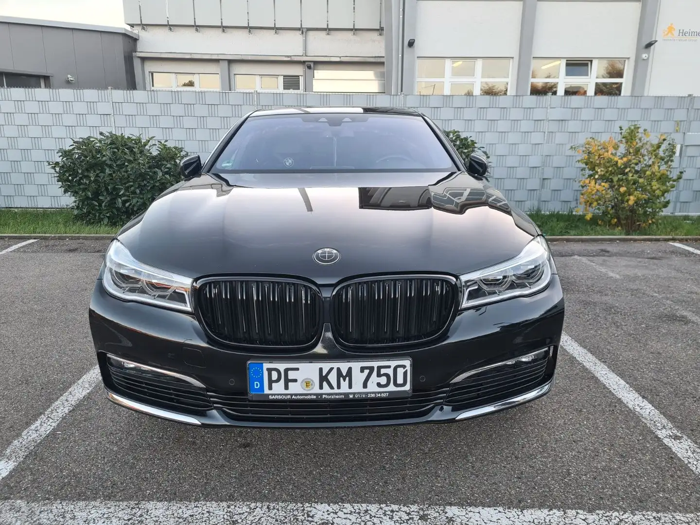 BMW 750 Baureihe 7 Lim 750 i xDrive/2.Hand/Garantie Schwarz - 2