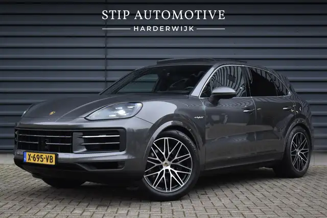 Porsche Cayenne 3.0 E-Hybrid 470pk Sport Chrono | Panorama | Matri
