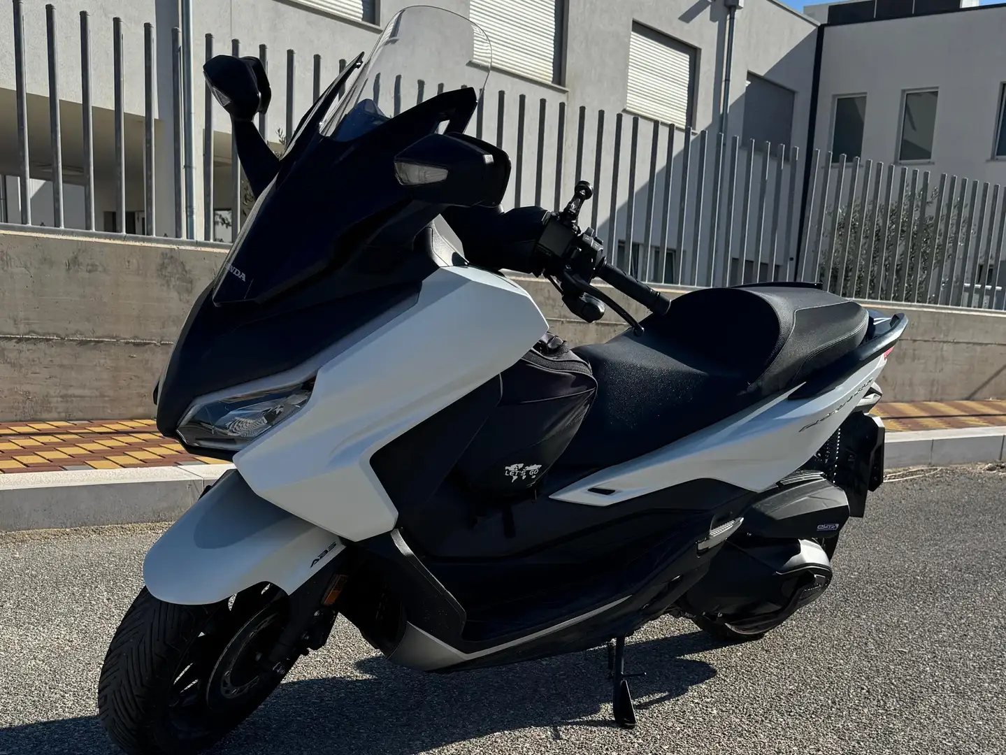 Honda Forza 350 Standard Білий - 2