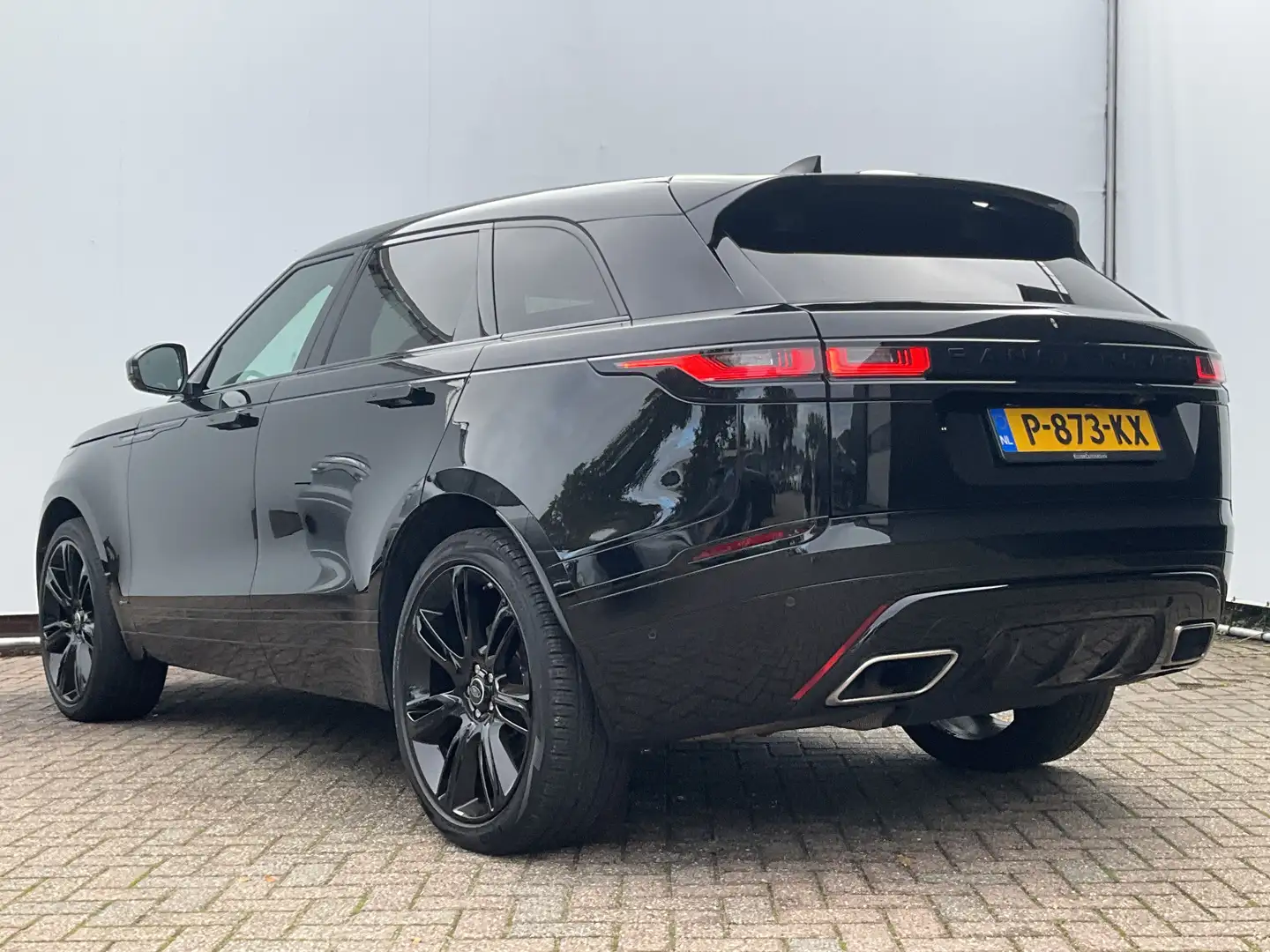 Land Rover Range Rover Velar 2.0 I4 Turbo AWD R-Dynamic Pano HUD Meridian Leer Noir - 2