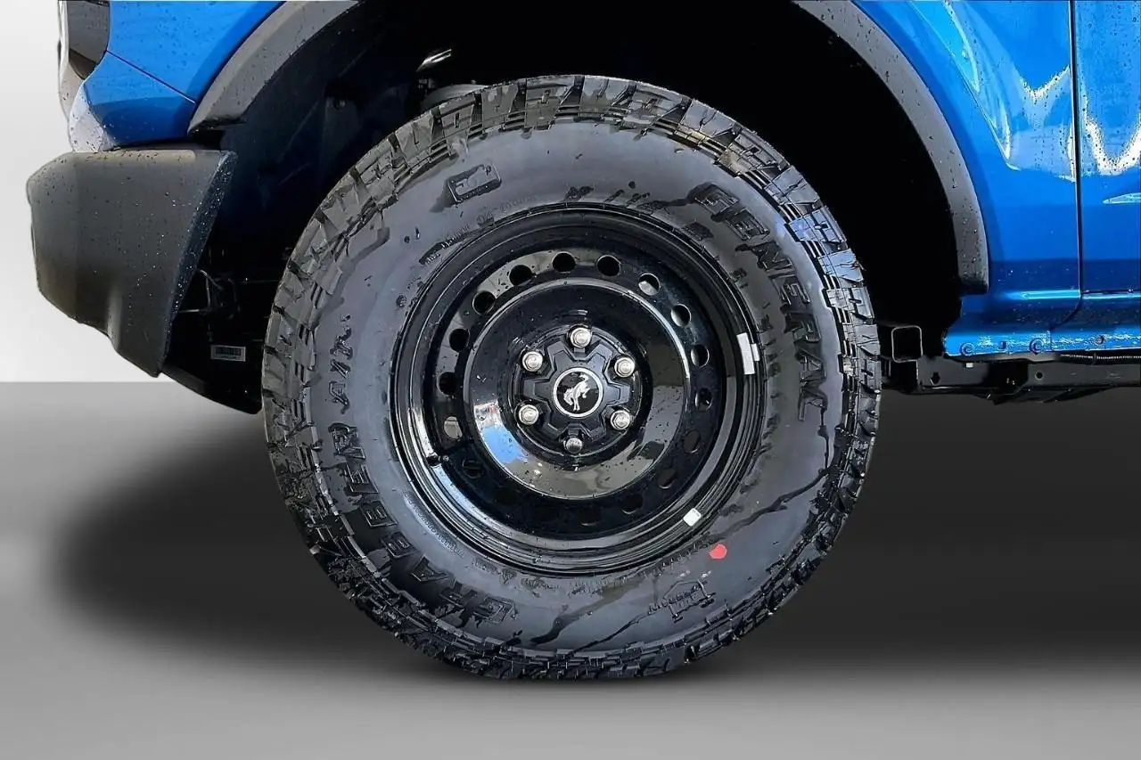 Ford Bronco снимка Ford Bronco