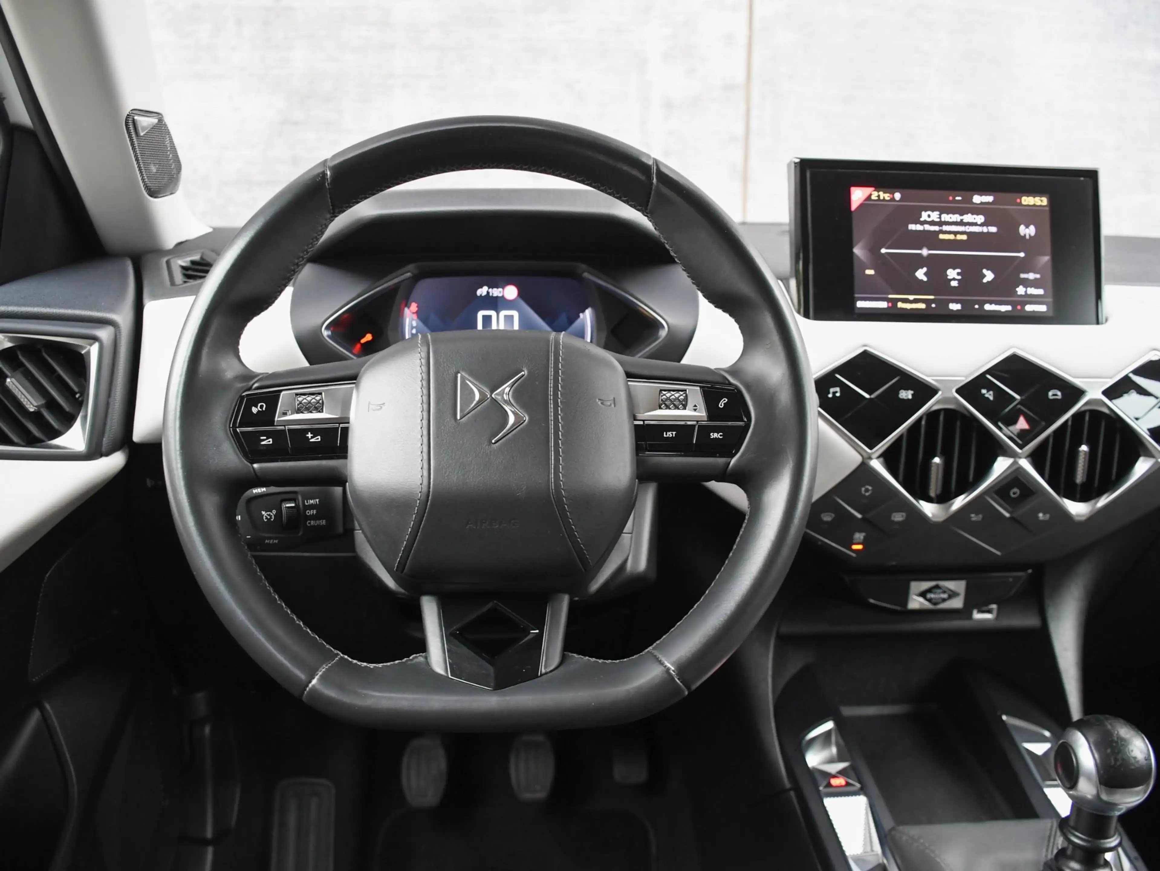 DS Automobiles DS 3 Crossback So Chic 1.2 PureTech 100pk FOCAL | CRUISE | DAB | — photo 13