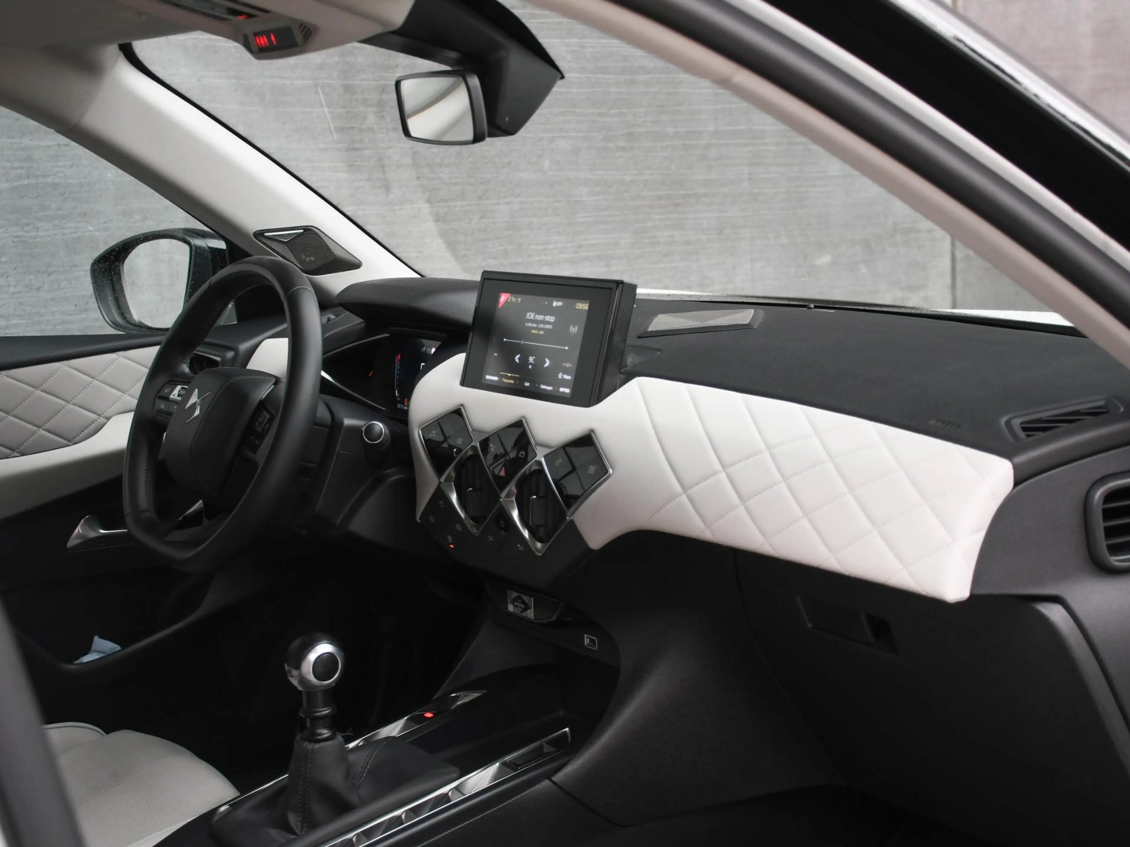 DS Automobiles DS 3 Crossback So Chic 1.2 PureTech 100pk FOCAL | CRUISE | DAB | — photo 8