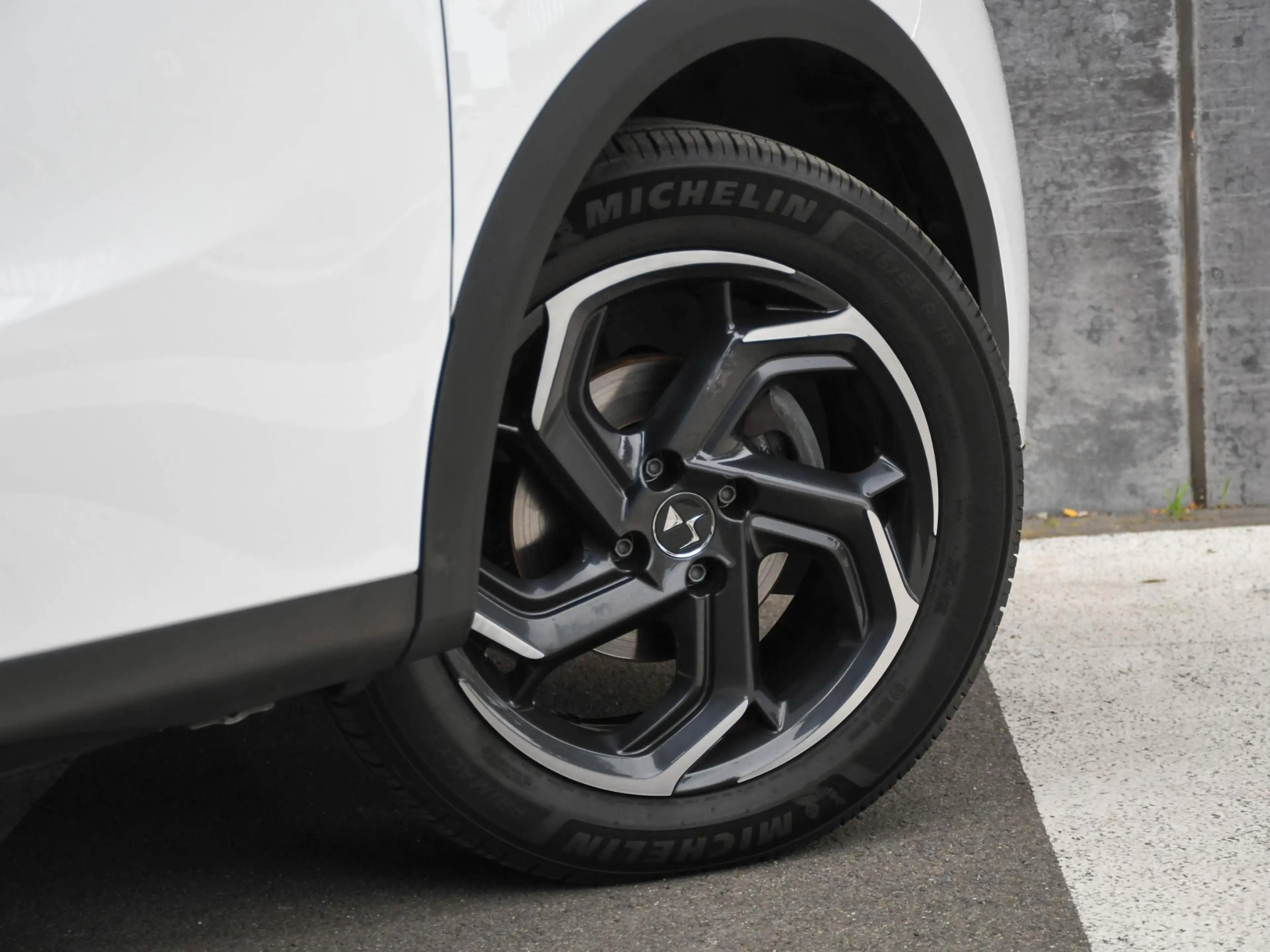 DS Automobiles DS 3 Crossback So Chic 1.2 PureTech 100pk FOCAL | CRUISE | DAB | — photo 7