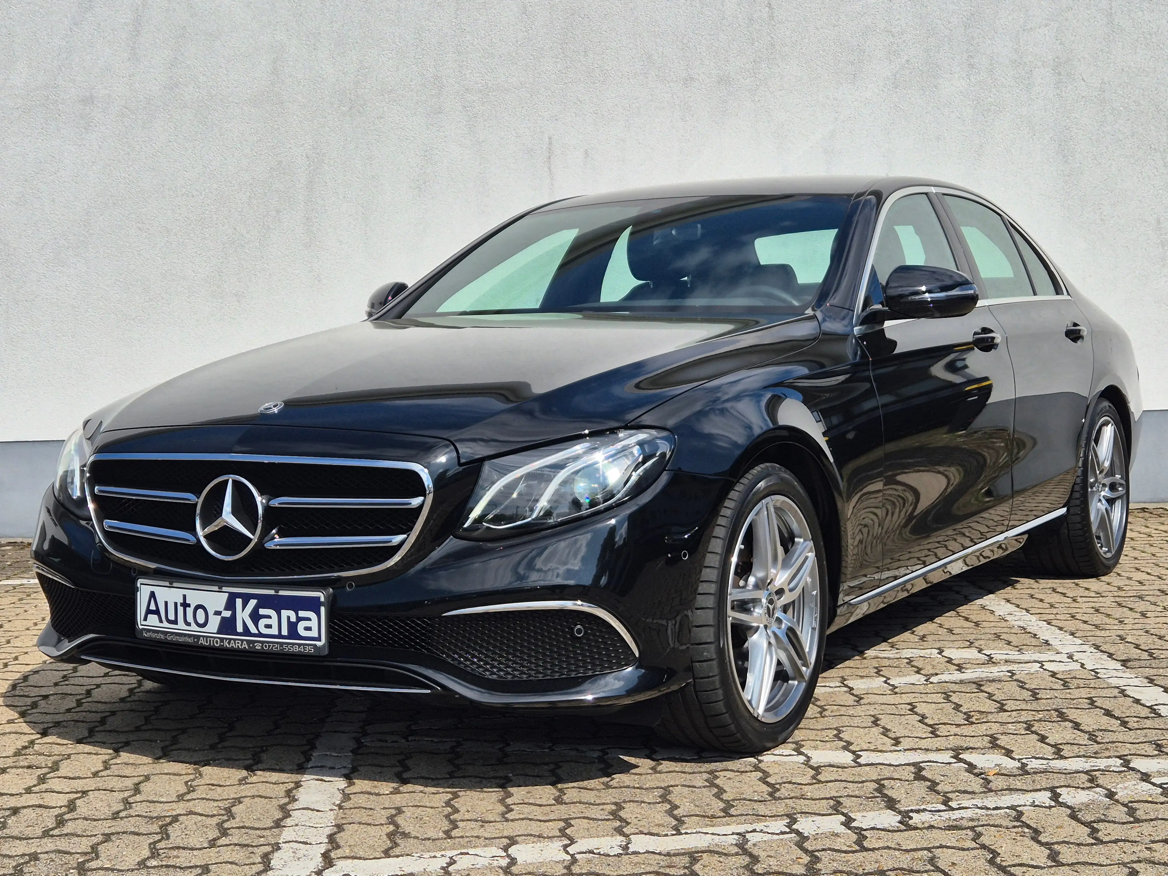 Mercedes-Benz E 450 4Matic*19"AMG*LED*Navi*Avantgarde*Ambiente*Artico*