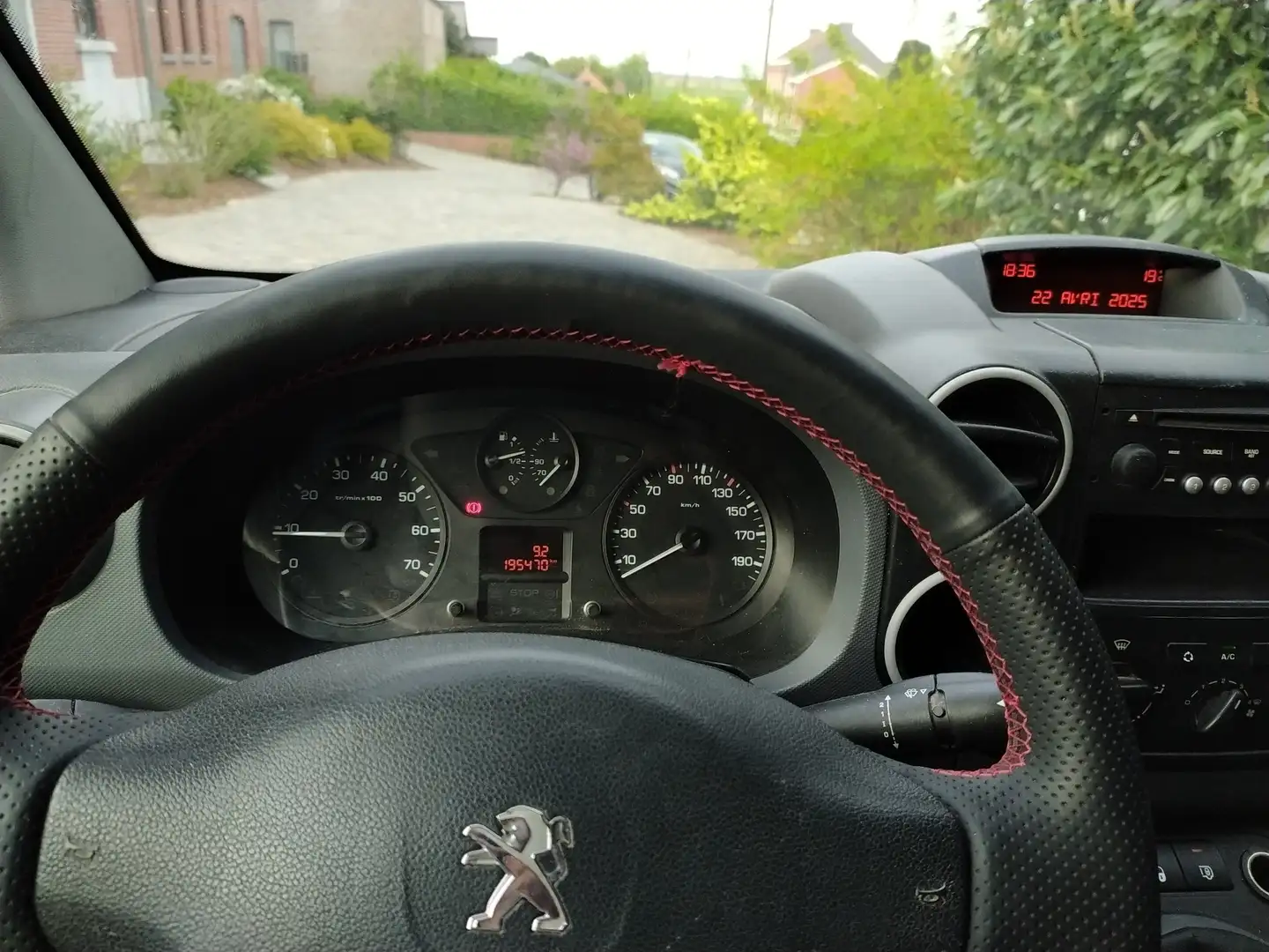 Peugeot Partner Partner 1.6 HDi L2H1 Confort 121 Blanc - 1