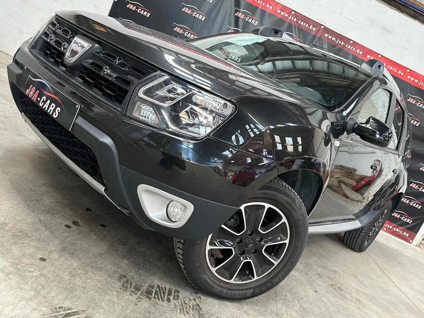 Dacia Duster 1.5 dCi/88000km/24 Mois warranty/Full Boite Auto Zwart - 1