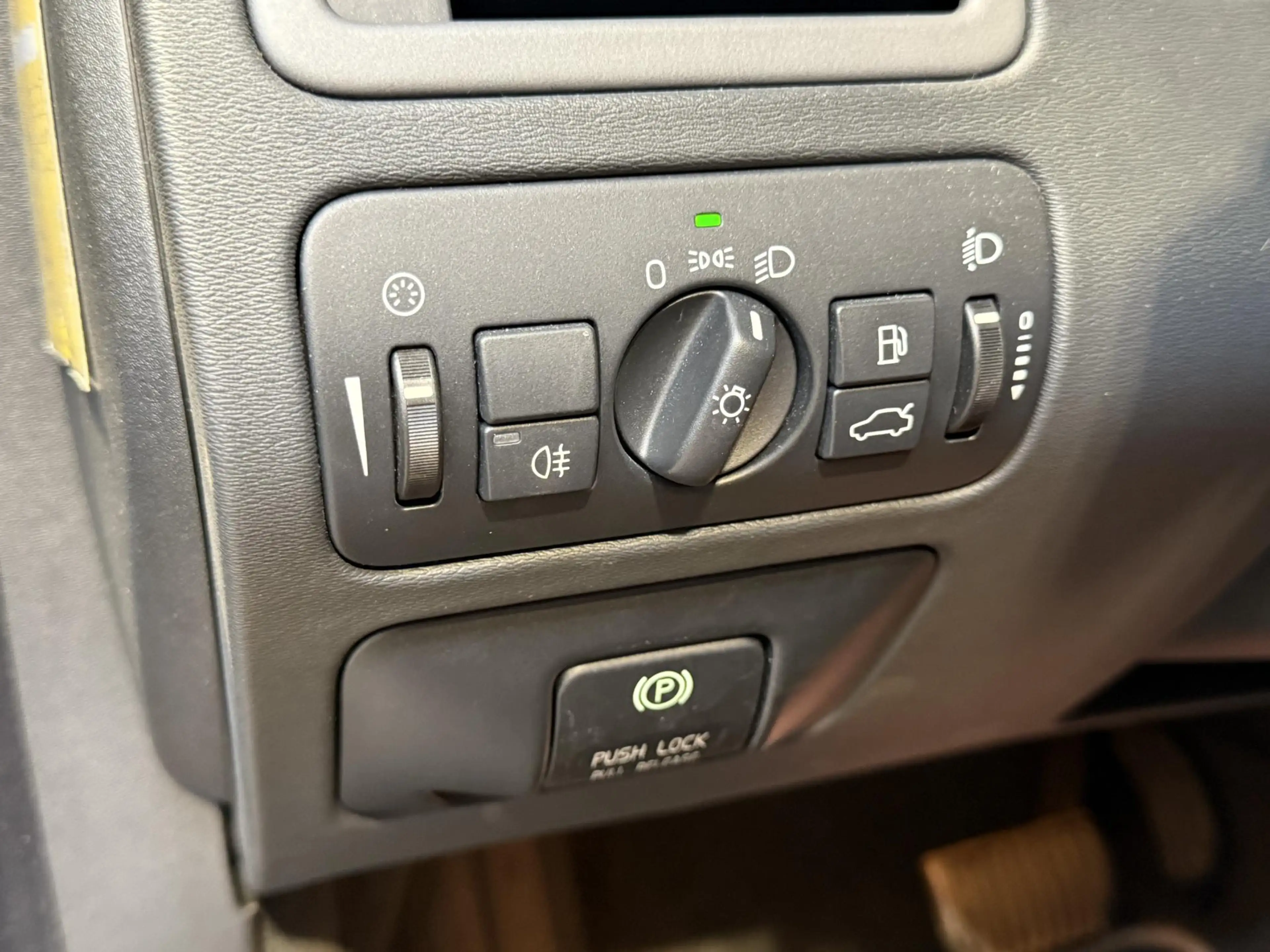 Volvo V70 1.6 T4 Momentum | Trekhaak | Stoelverwarming | Ond — photo 15