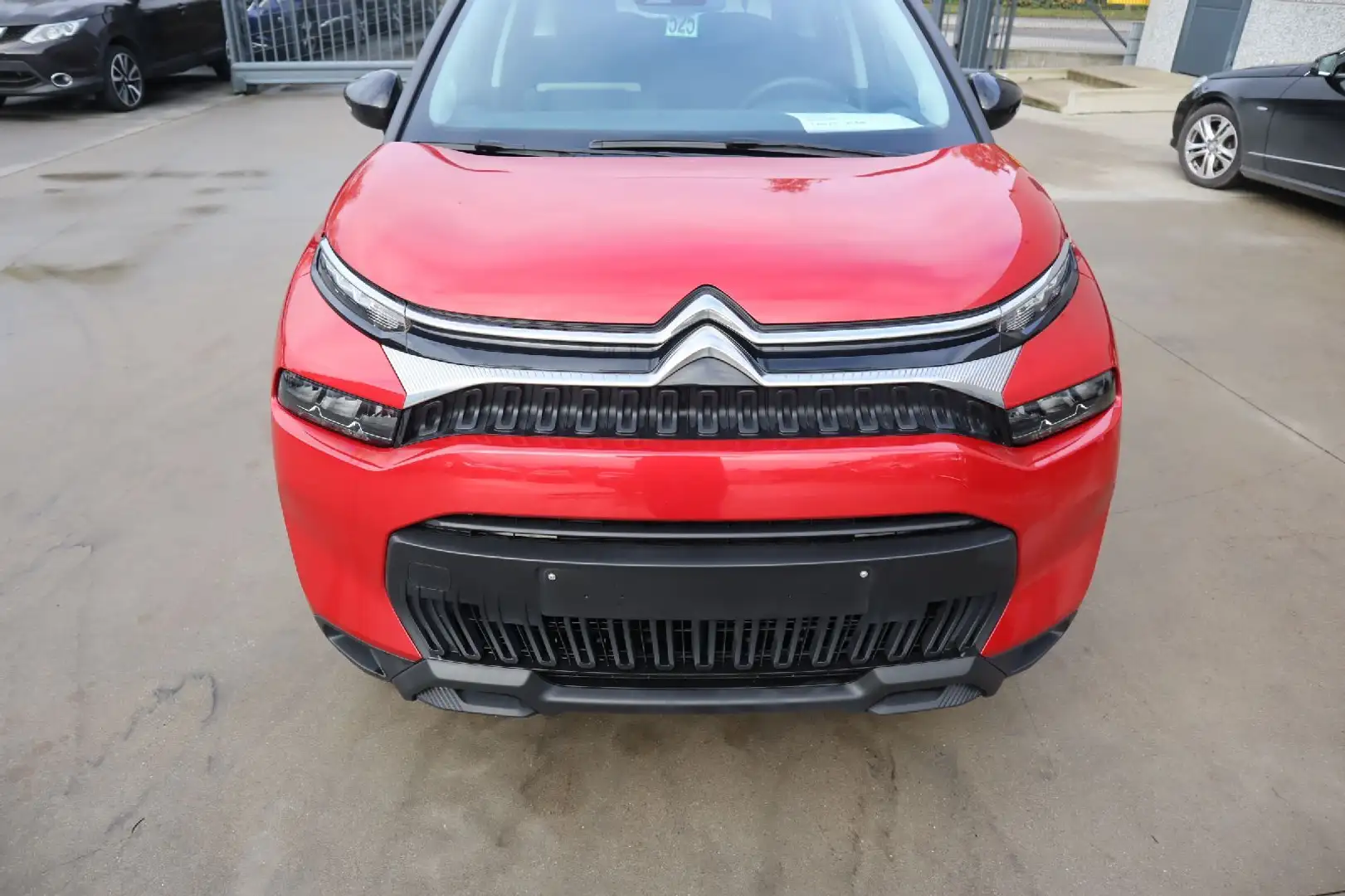 Citroen C3 Aircross 1.2 Benz Rood - 2