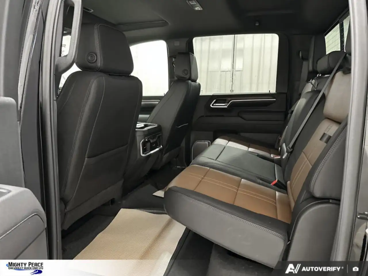 Chevrolet Silverado 3500 снимка Chevrolet Silverado 3500