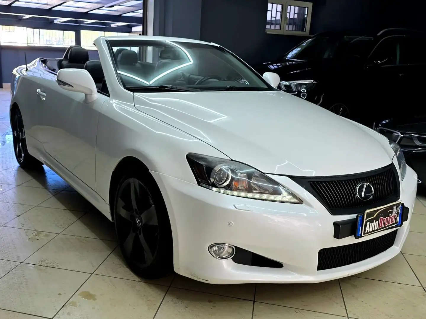 Lexus IS 250 C 2.5 V6 COUPE/CABRIO F-SPORT Bianco - 1