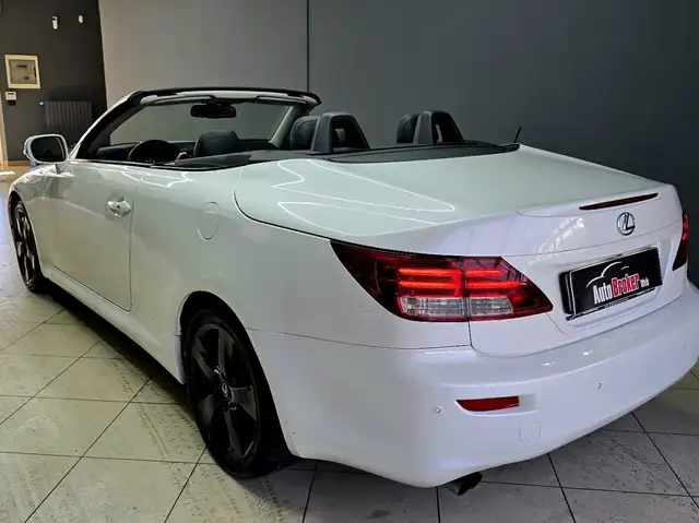 Lexus IS 250 C 2.5 V6 COUPE/CABRIO F-SPORT