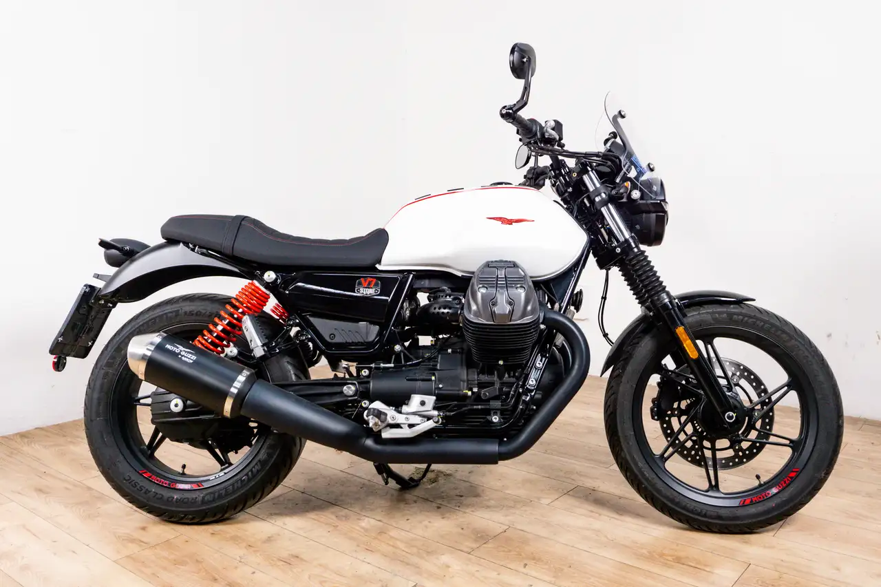 Moto Guzzi V 7