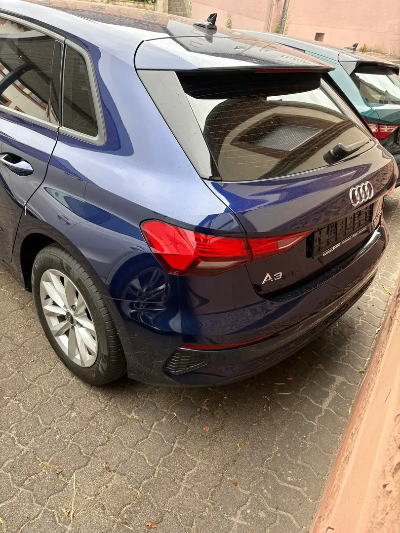 Audi A3 30 TFSI Sportback LED Tempomat Navi Blau - 1