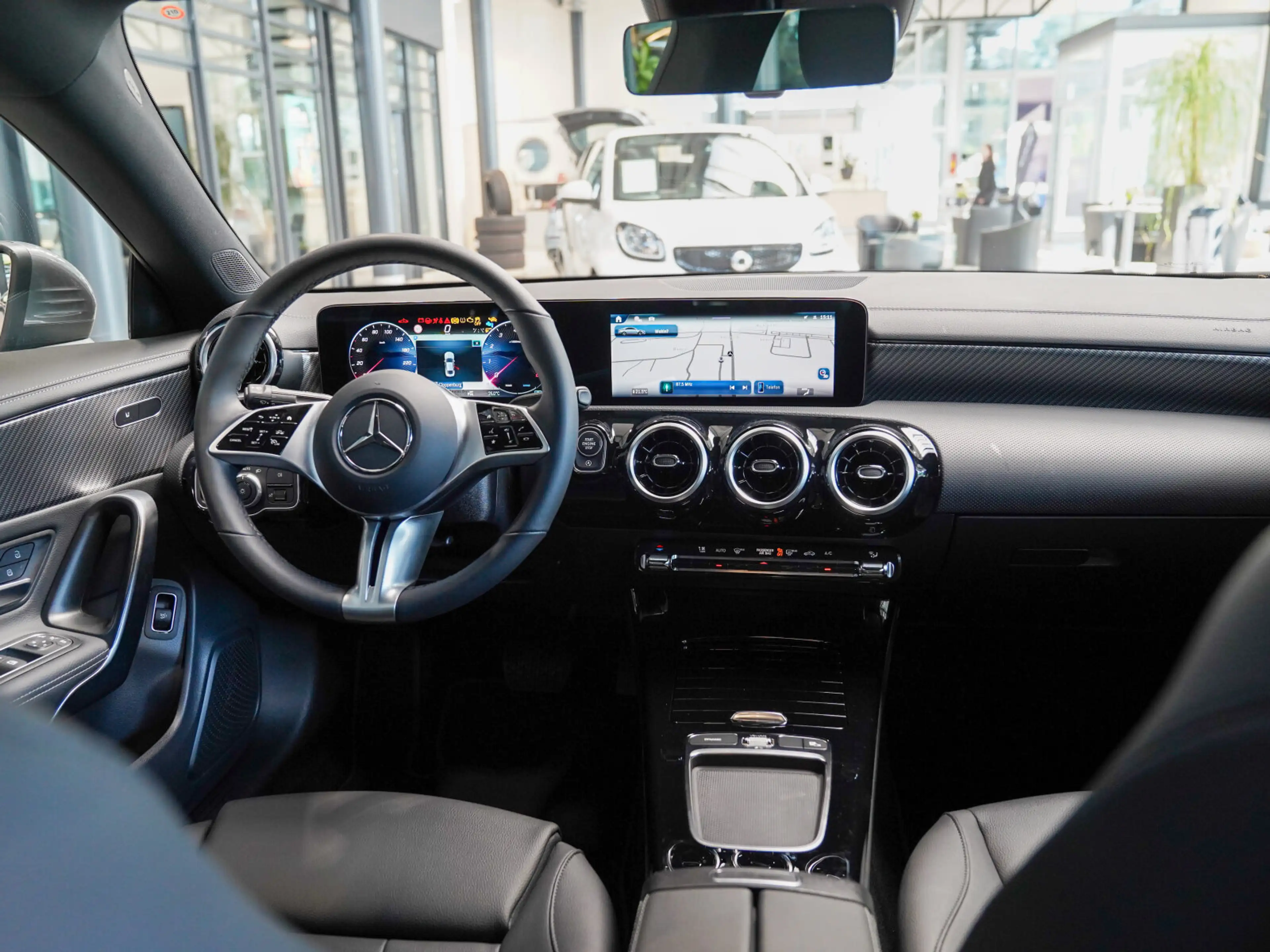 Mercedes-Benz CLA 200 CLA 200 Coupé Progressive CarPlay Lenkradheizung — photo 14