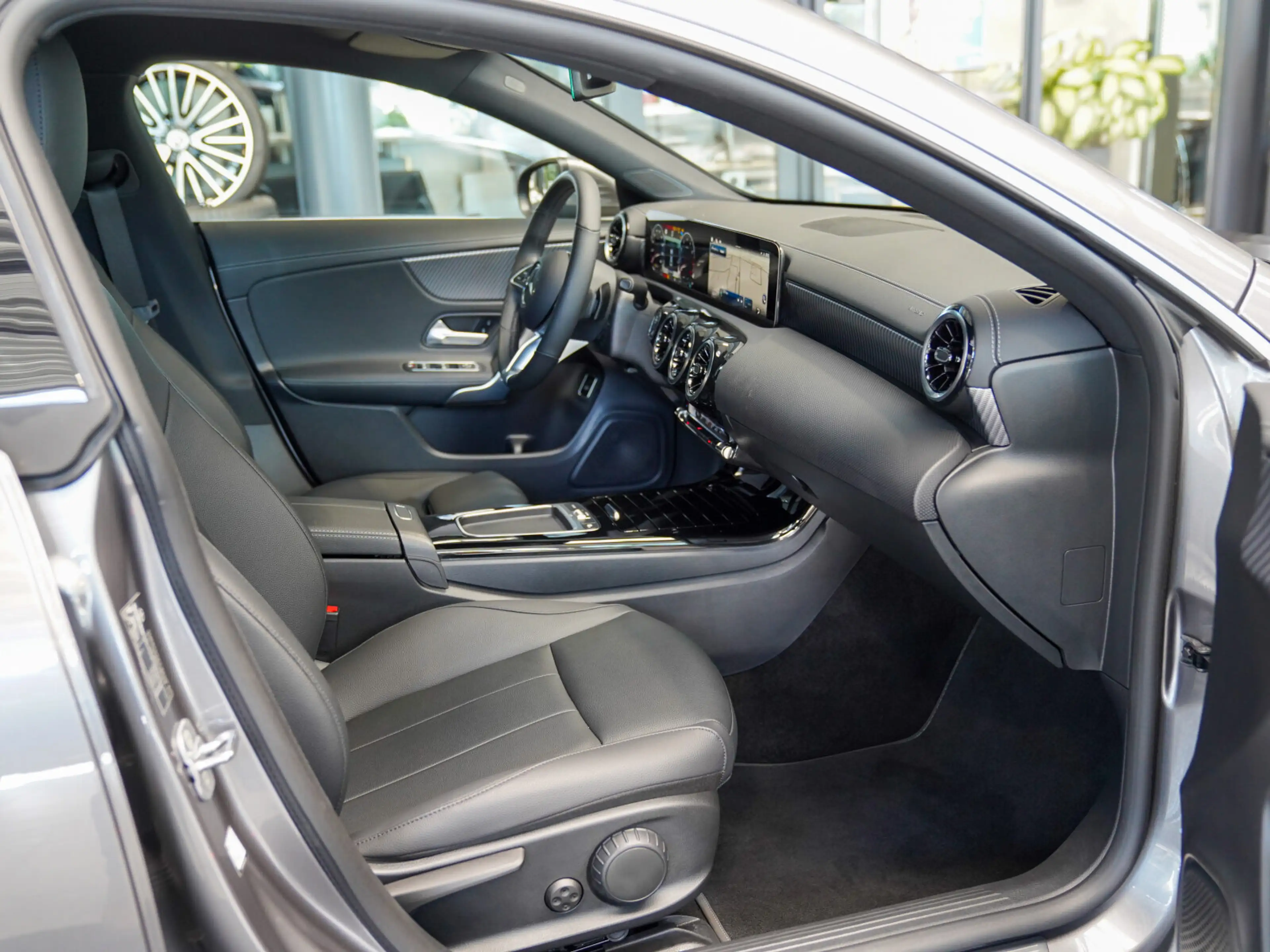 Mercedes-Benz CLA 200 CLA 200 Coupé Progressive CarPlay Lenkradheizung — photo 10