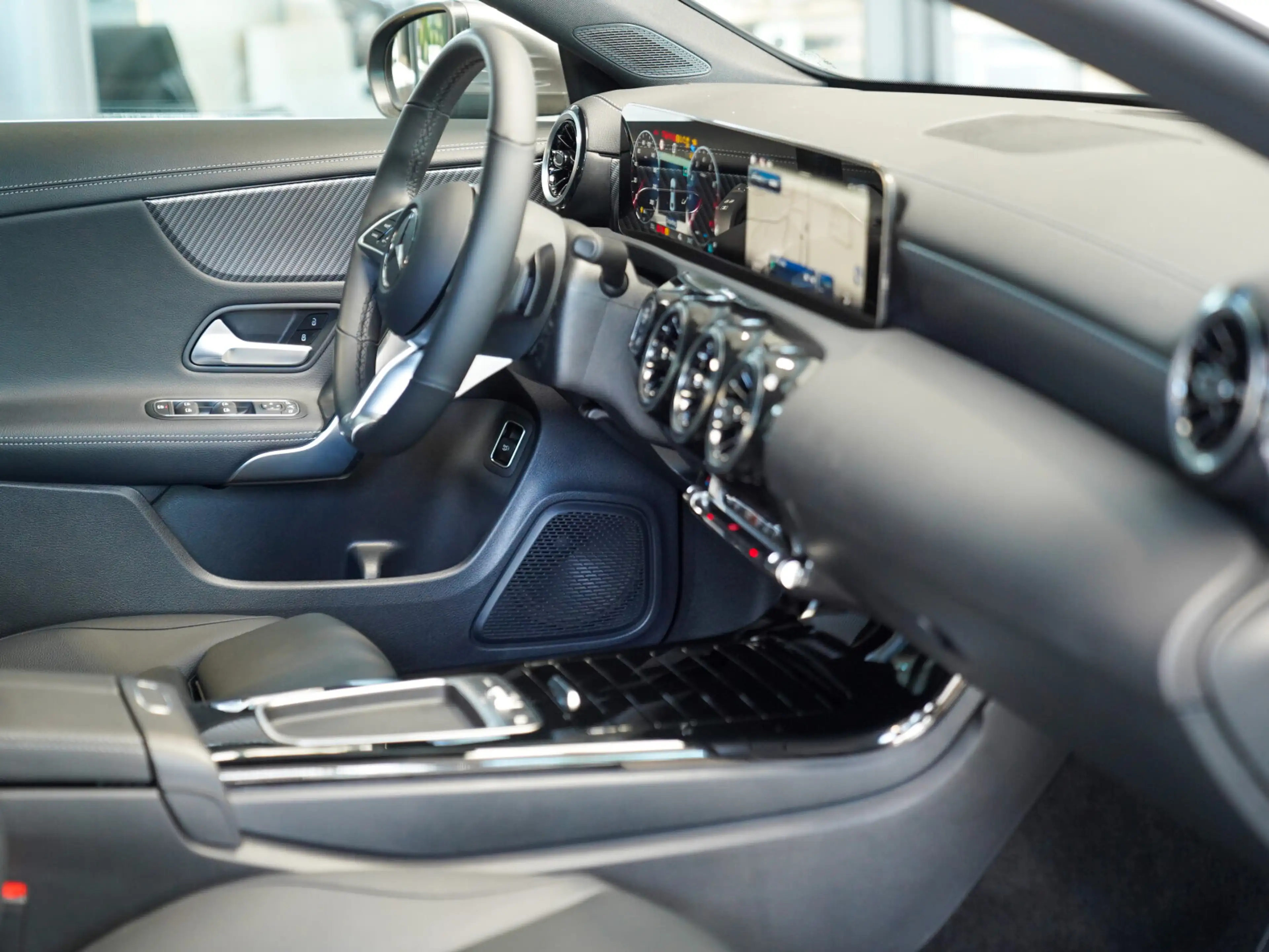Mercedes-Benz CLA 200 CLA 200 Coupé Progressive CarPlay Lenkradheizung — photo 11