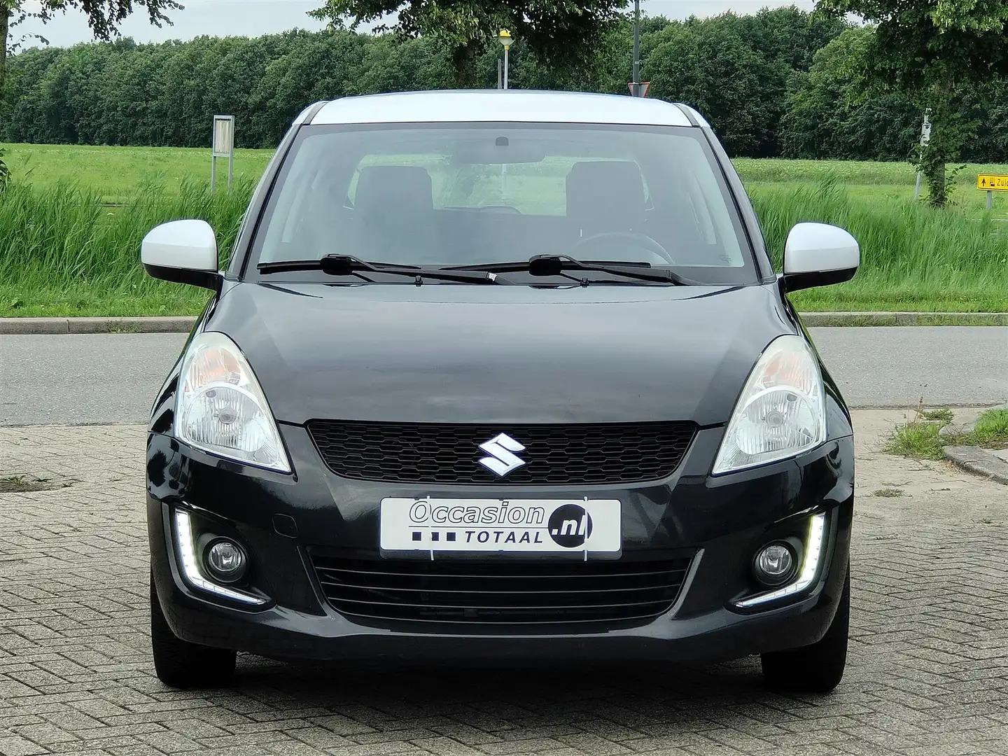 Suzuki Swift 1.2 Comfort | Cruise | Airco | 3Drs Noir - 2