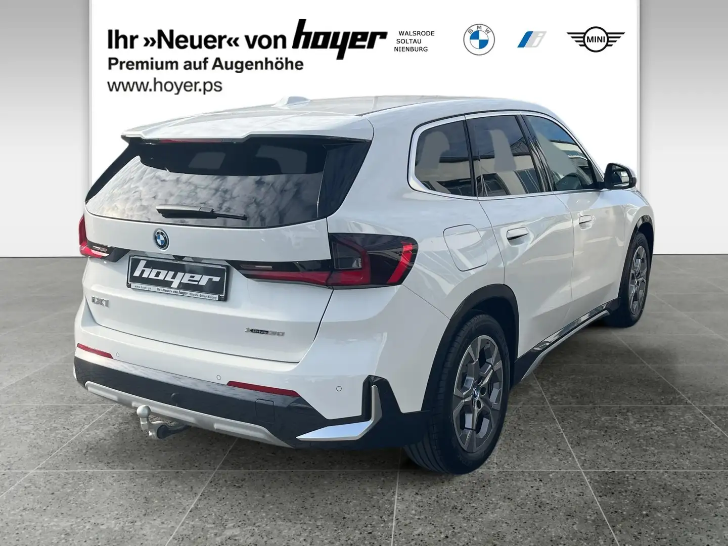 BMW iX1 xDrive30 xLine DAB LED RFK Komfortzg. Shz Weiß - 2