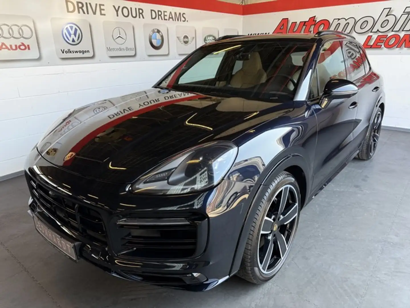 Porsche Cayenne E-Hybrid *Sport Design*Approved 03/2029* Blau - 1