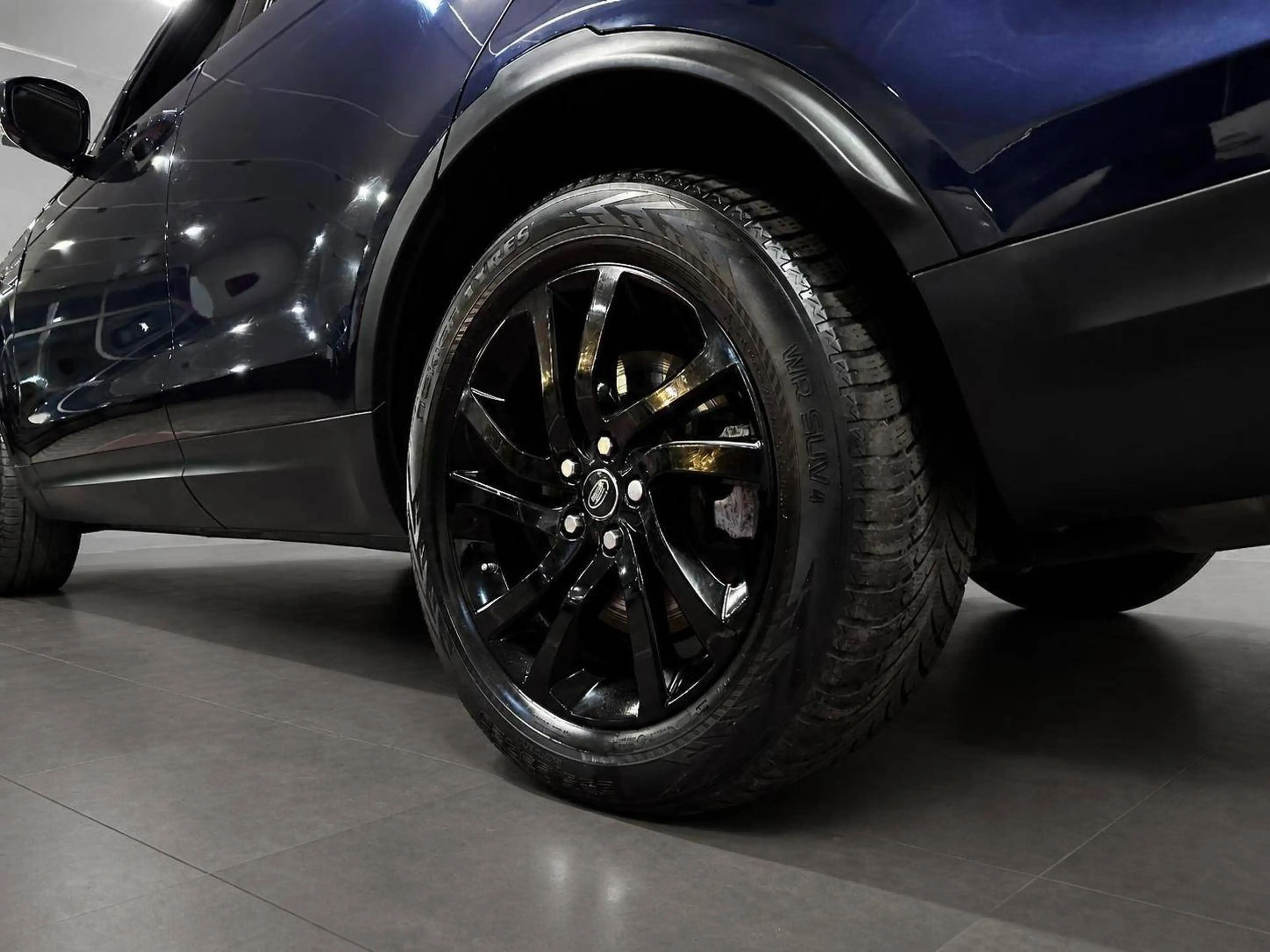 Land Rover Discovery SE SDV6 - 7Sitzer — photo 4