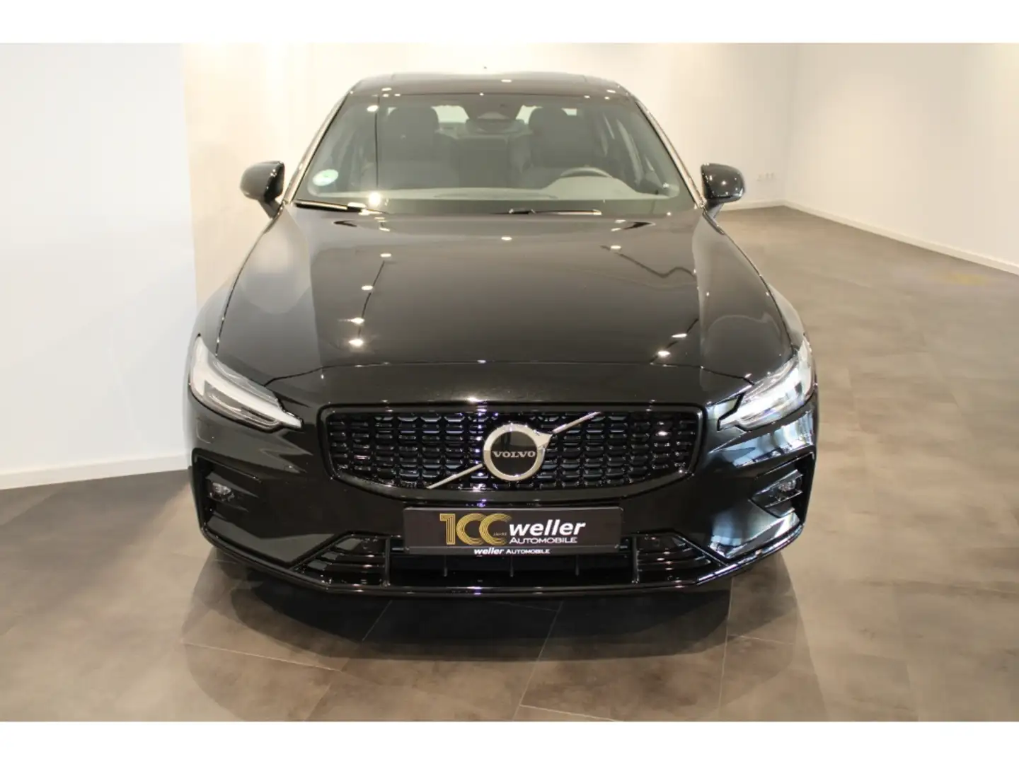 Volvo S60 B4 Benzin Plus Dark Panoramadach Blis Frontscheibe Schwarz - 2