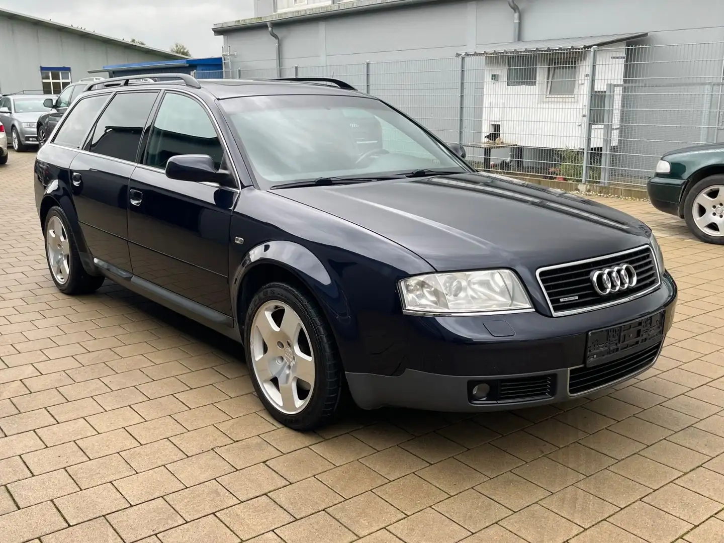 Audi A6 4.2 tiptronic quattro Avant Blau - 2