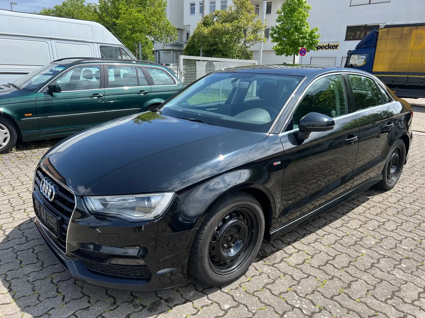 Audi A3 S-Line Actraction Noir - 2