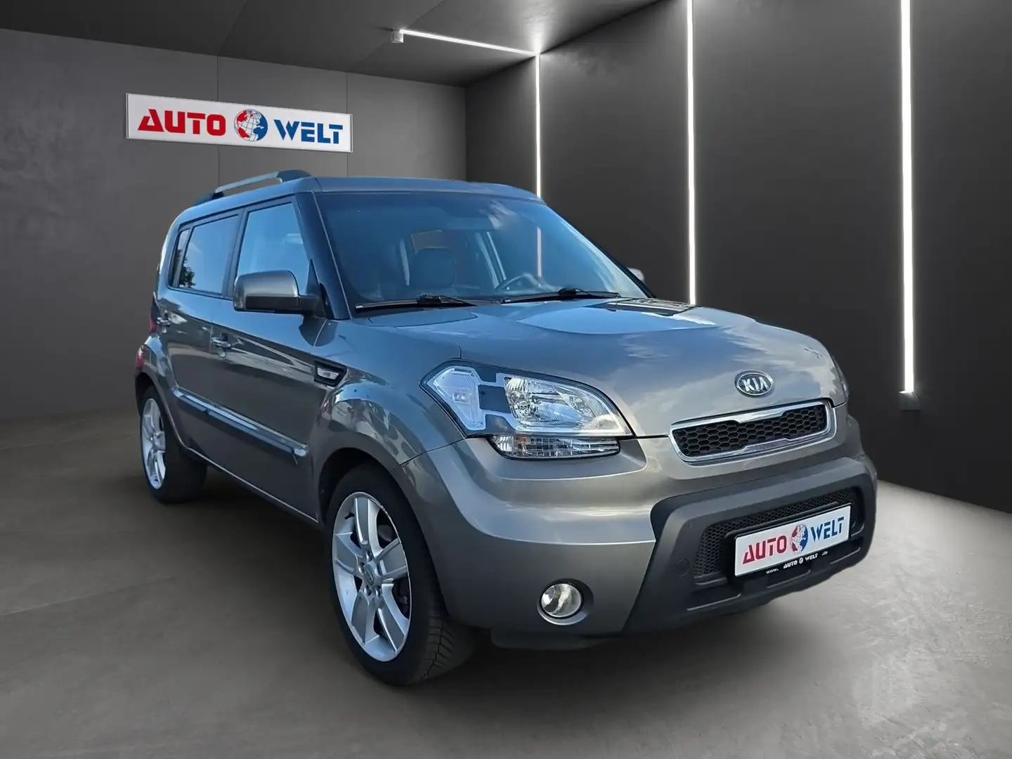 Kia Soul 1.6 Klimaaut. Sitzheizung PDC Bluetooth Braun - 2
