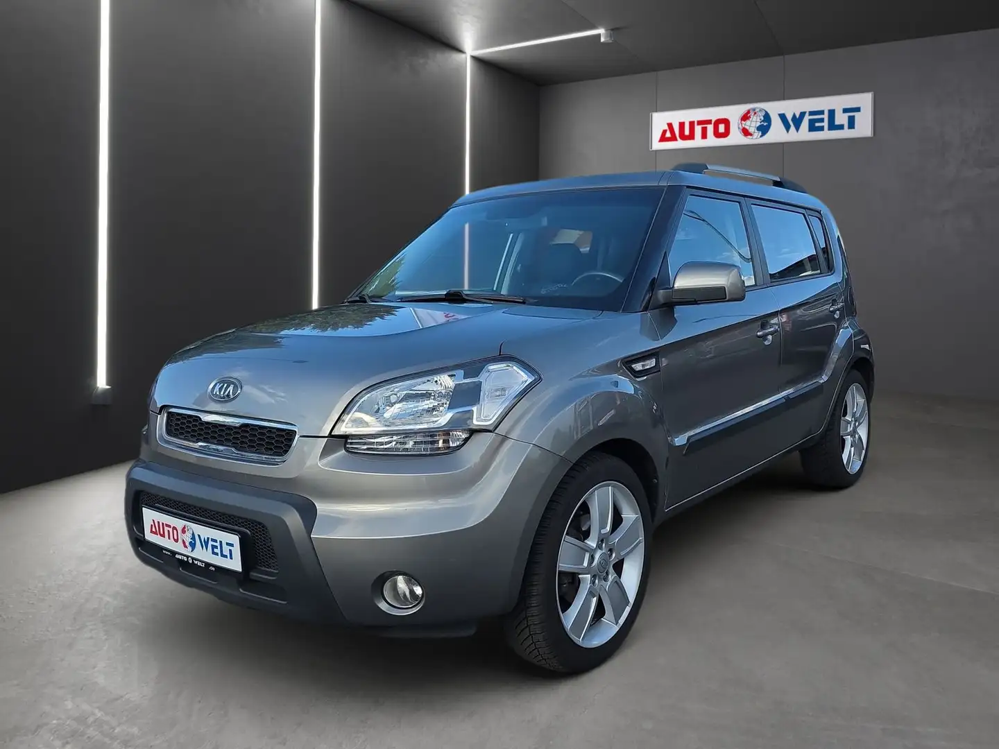 Kia Soul 1.6 Klimaaut. Sitzheizung PDC Bluetooth Braun - 1