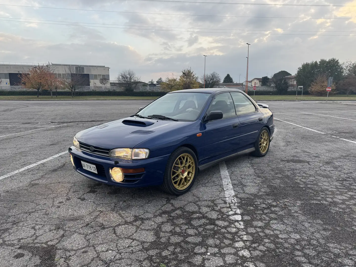 Subaru Impreza Berlina 2.0 turbo 4wd 555 edition - 1