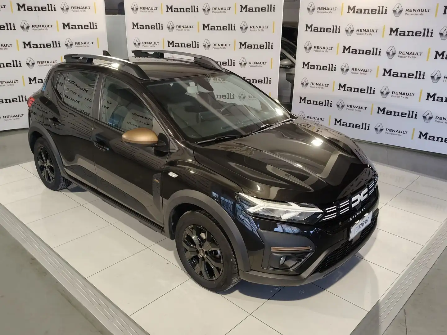 Dacia Sandero Stepway Extreme TCe 100 GPL rif.GT595 Schwarz - 2