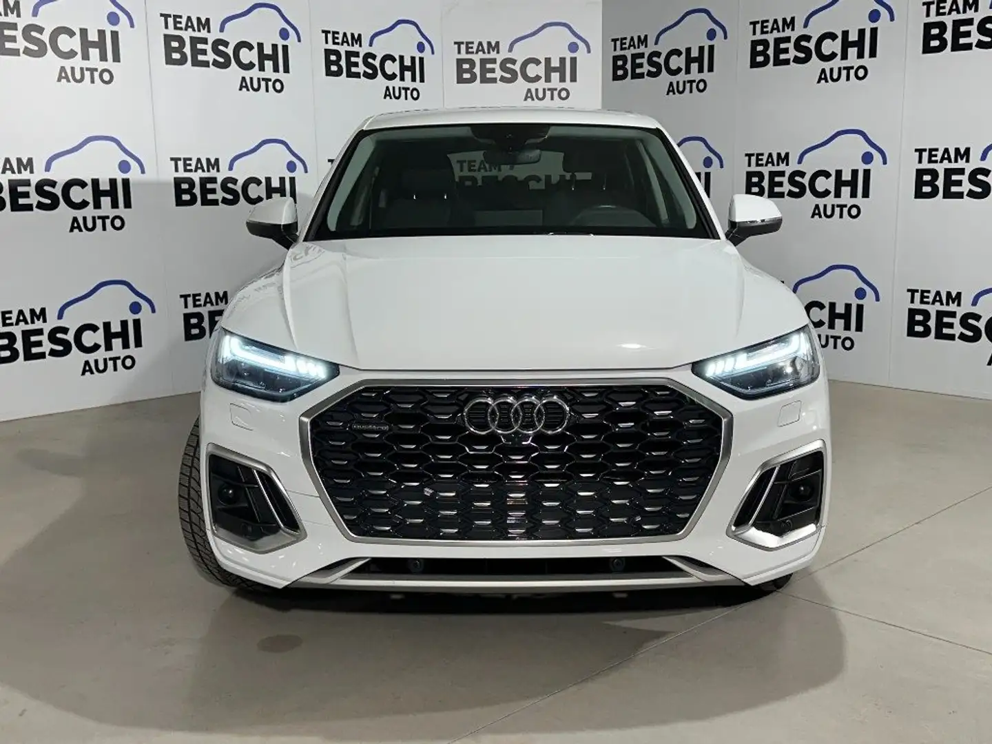 Audi Q5 SPORTBACK 40 TDI quattro S tronic S line Bianco - 2